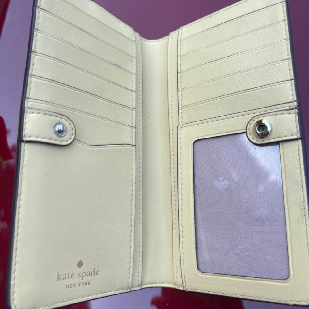 Kate Spade Wallet - Picture 3 of 3